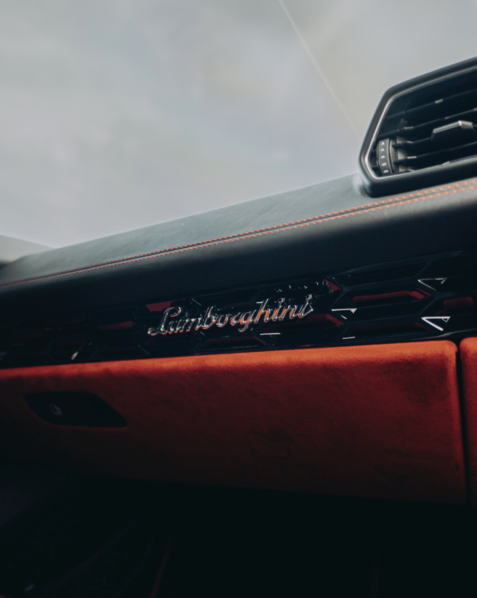 Lamborghini Huracan Evo Red