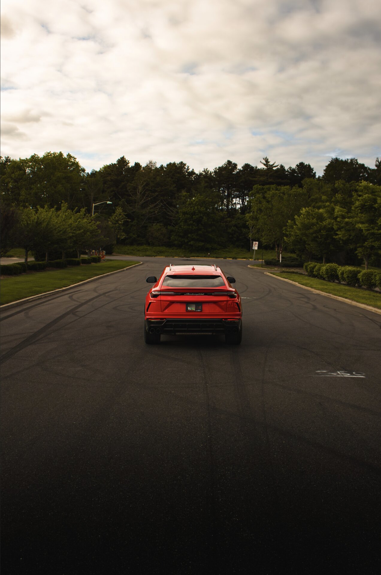 Lamborghini Urus Red